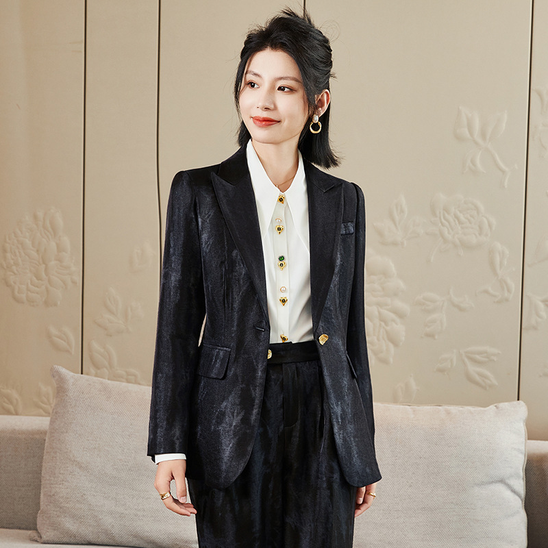 Women Golden Black Formal Pant - đánh giá và giá Women Formal Wear With Black Blazer